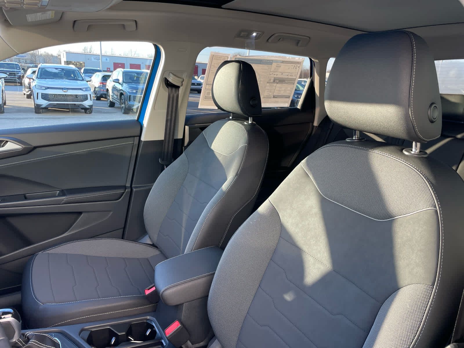 2026 Volkswagen Taos SE Black - Photo 12