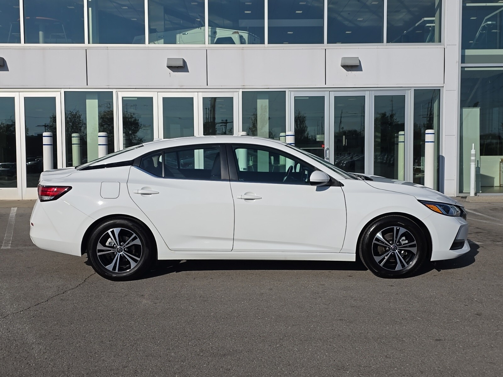 2022 Nissan Sentra SV photo 3