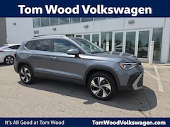 2025 Volkswagen Taos 1.5T SE SUV