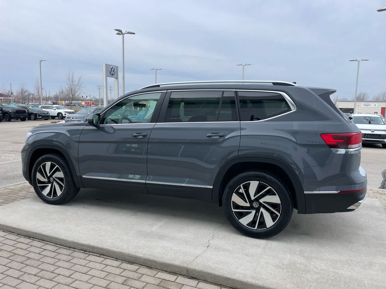 2026 Volkswagen Atlas SEL - Photo 10