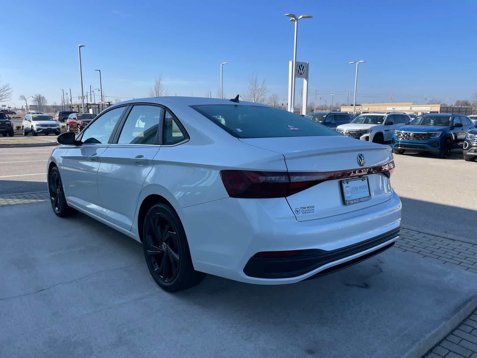 2026 Volkswagen Jetta SE - Photo 11
