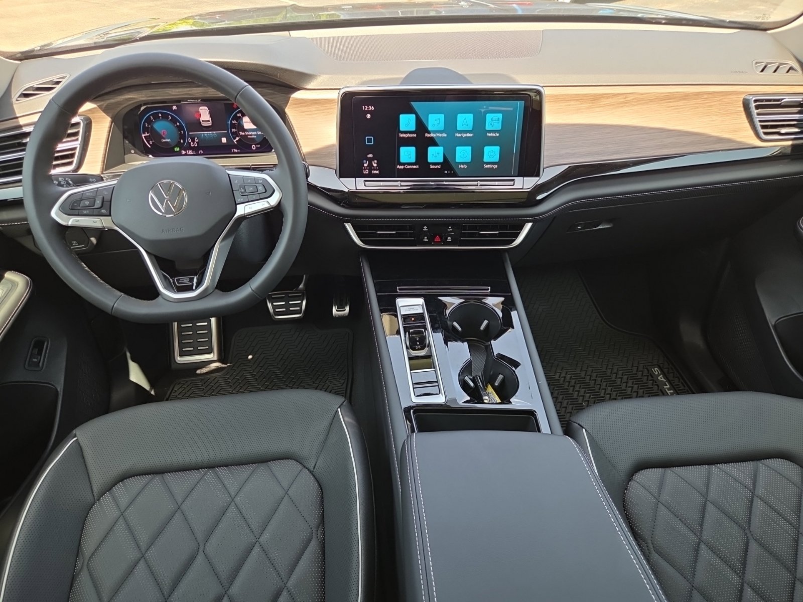 2026 Volkswagen Atlas SEL Premium R-Line - Photo 27