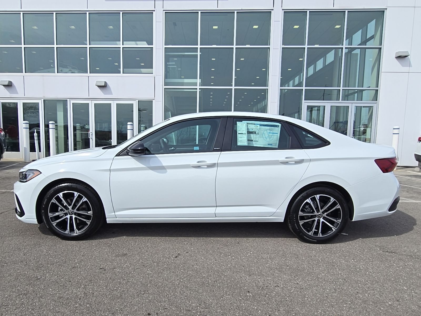 2026 Volkswagen Jetta Sport - Photo 7