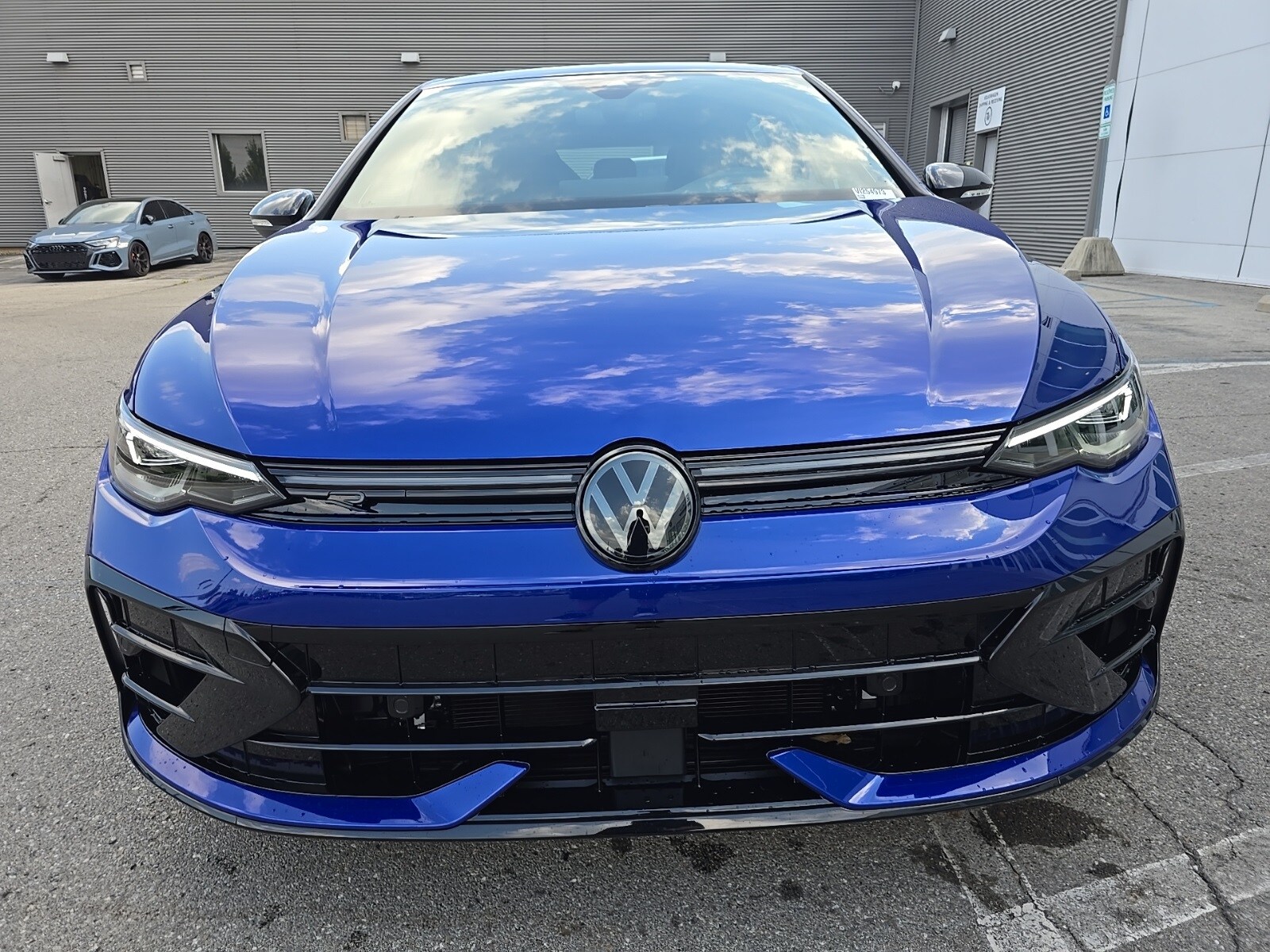 2025 Volkswagen Golf R photo 4