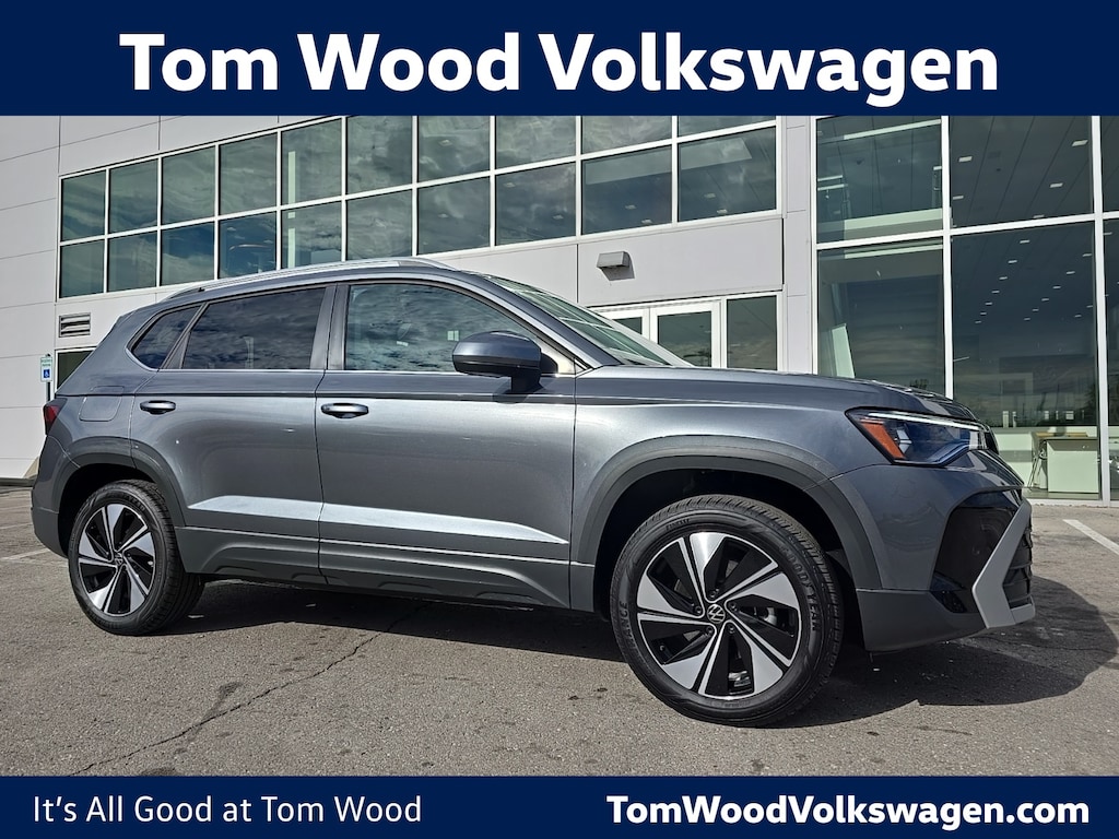 Certified 2025 Volkswagen Taos 1.5T SE SUV