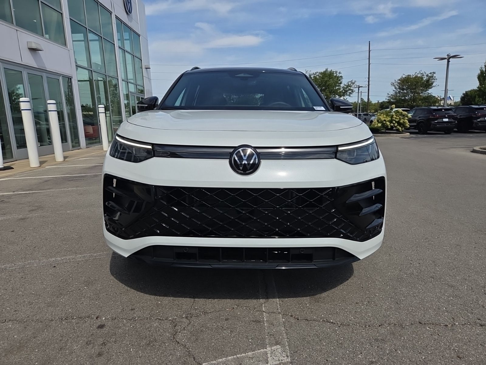 2026 Volkswagen Tiguan SE R-LINE BLACK - Photo 14