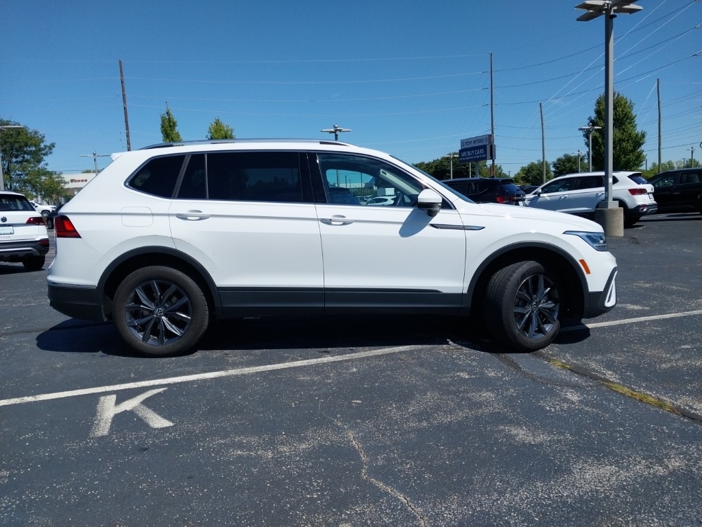 Used 2022 Volkswagen Tiguan SE with VIN 3VV2B7AX5NM126447 for sale in Indianapolis, IN