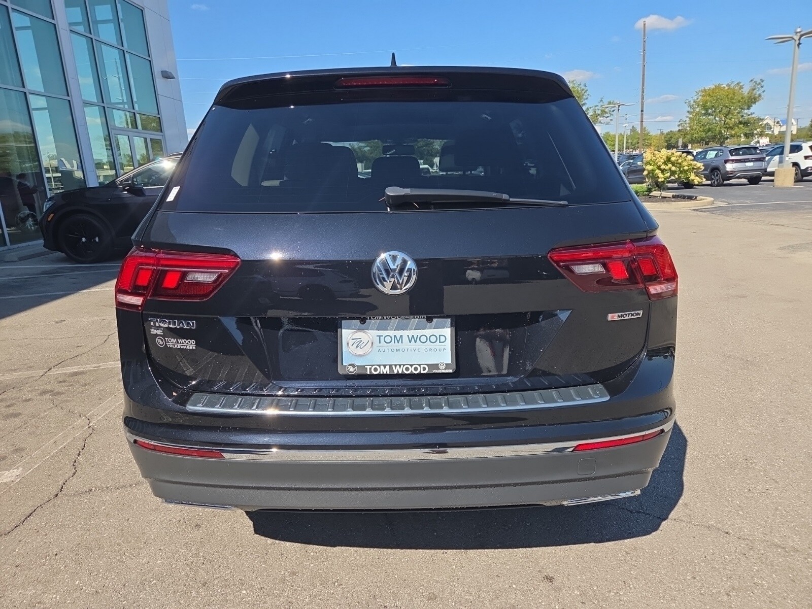 2021 Volkswagen Tiguan SE photo 4