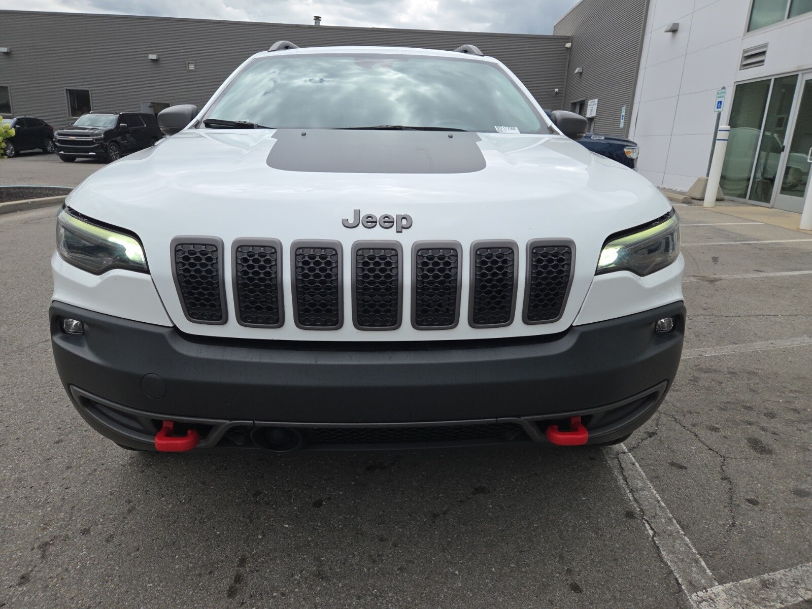 2021 Jeep Cherokee Trailhawk photo 3