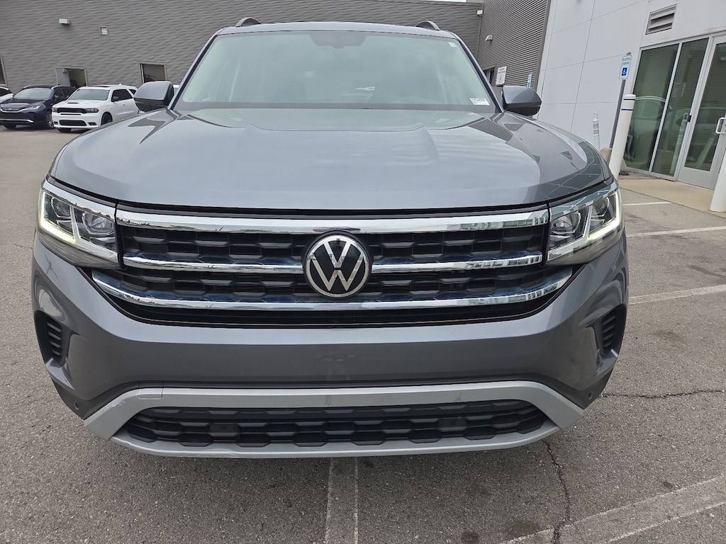 Used 2022 Volkswagen Atlas 2.0T SE w/Technology SUV