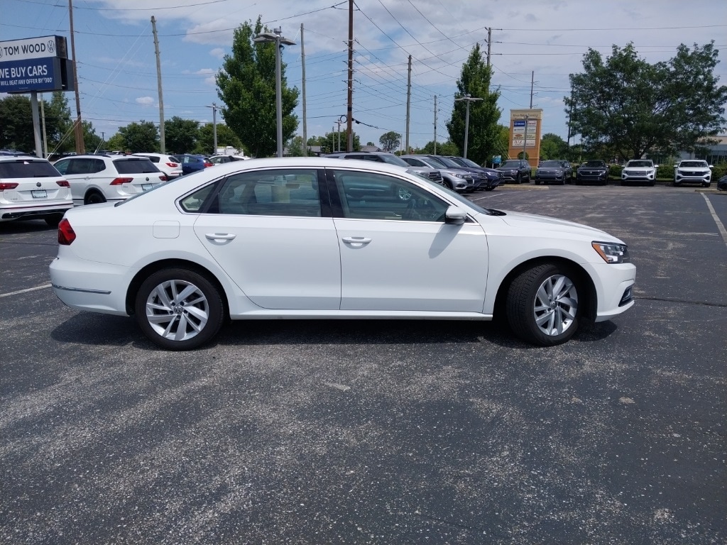 Used 2018 Volkswagen Passat SE with VIN 1VWBA7A3XJC006263 for sale in Indianapolis, IN