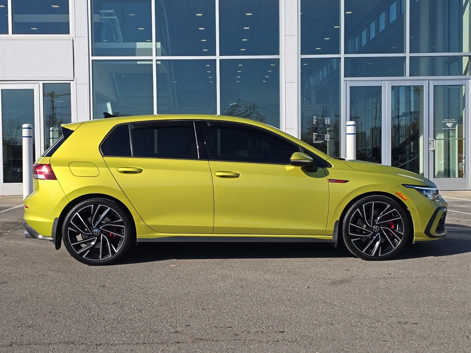 2022 Volkswagen Golf GTI Autobahn photo 3