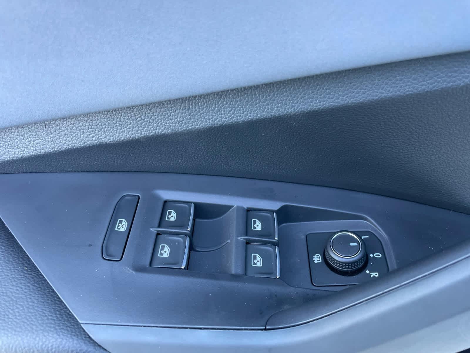 2026 Volkswagen Jetta SE - Photo 18