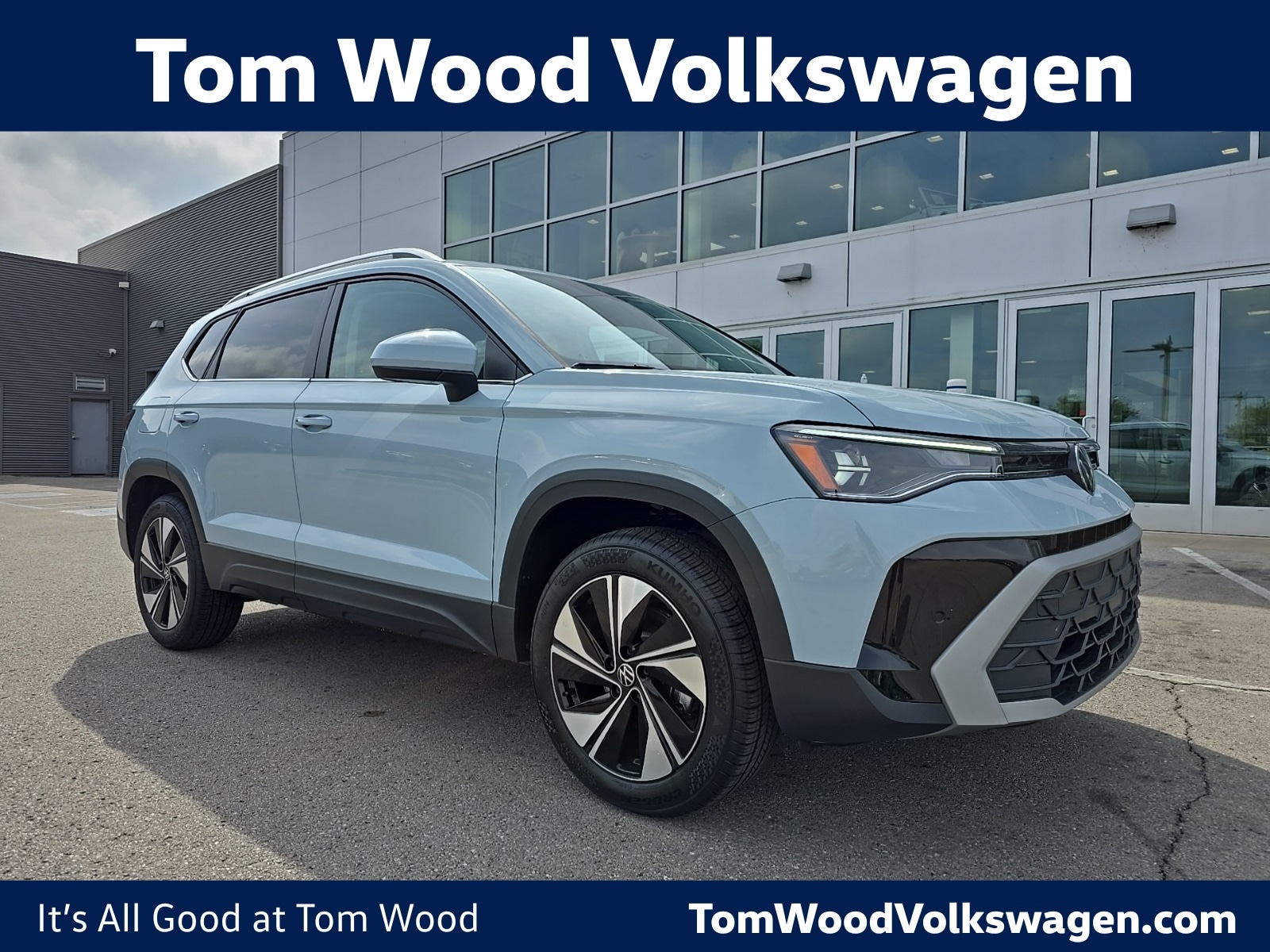 2025 Volkswagen Taos SE's photo