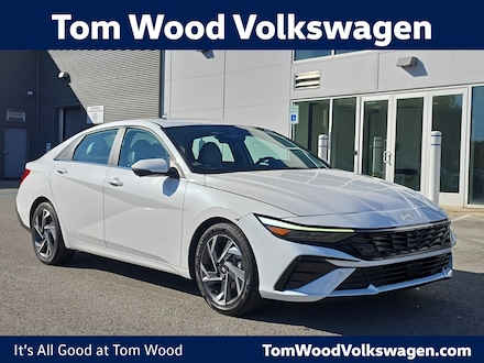 2024 Hyundai Elantra Limited Sedan