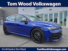 2025 Volkswagen Golf R 2.0T Black Edition Hatchback