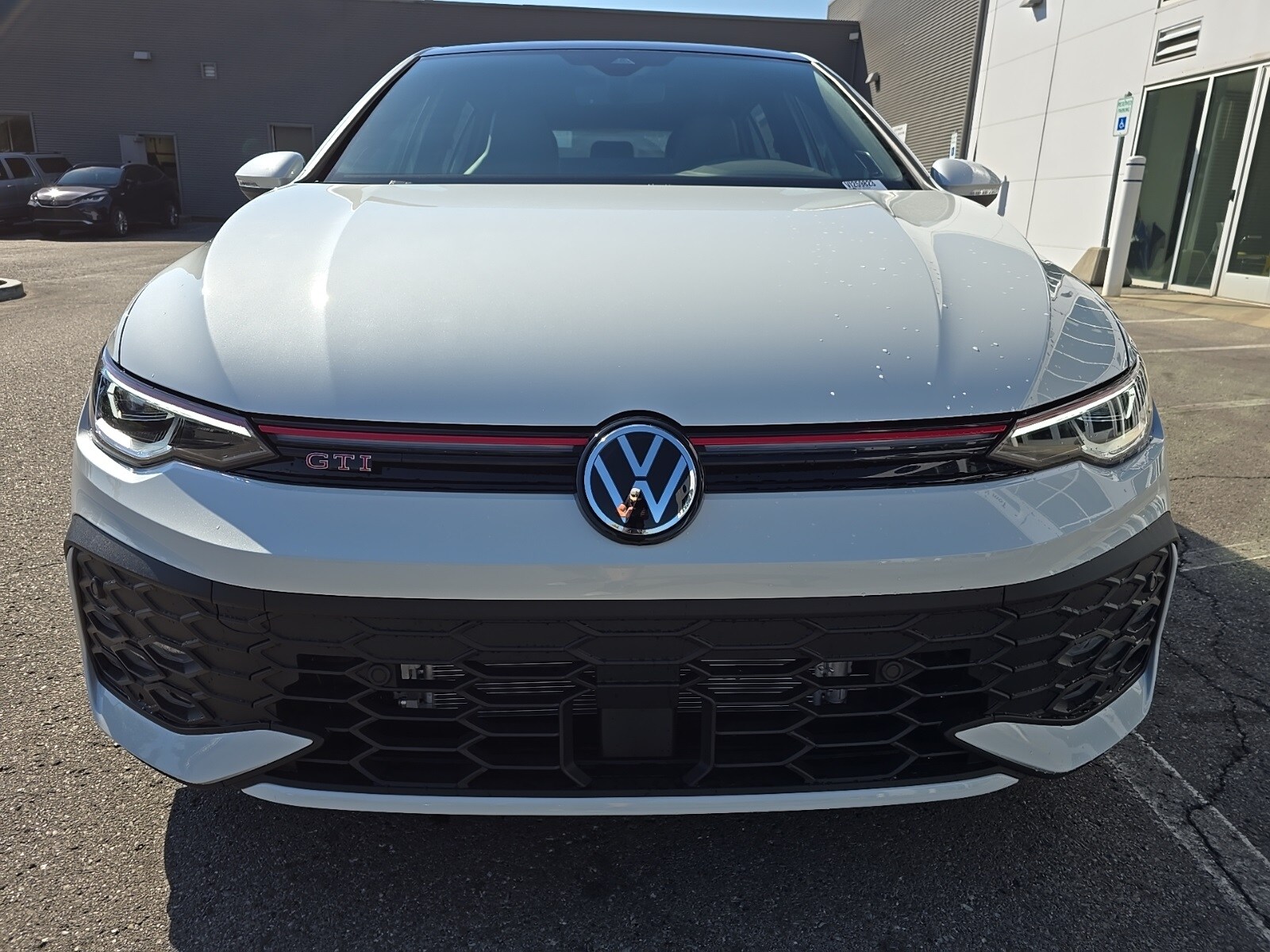 2025 Volkswagen Golf GTI SE photo 4
