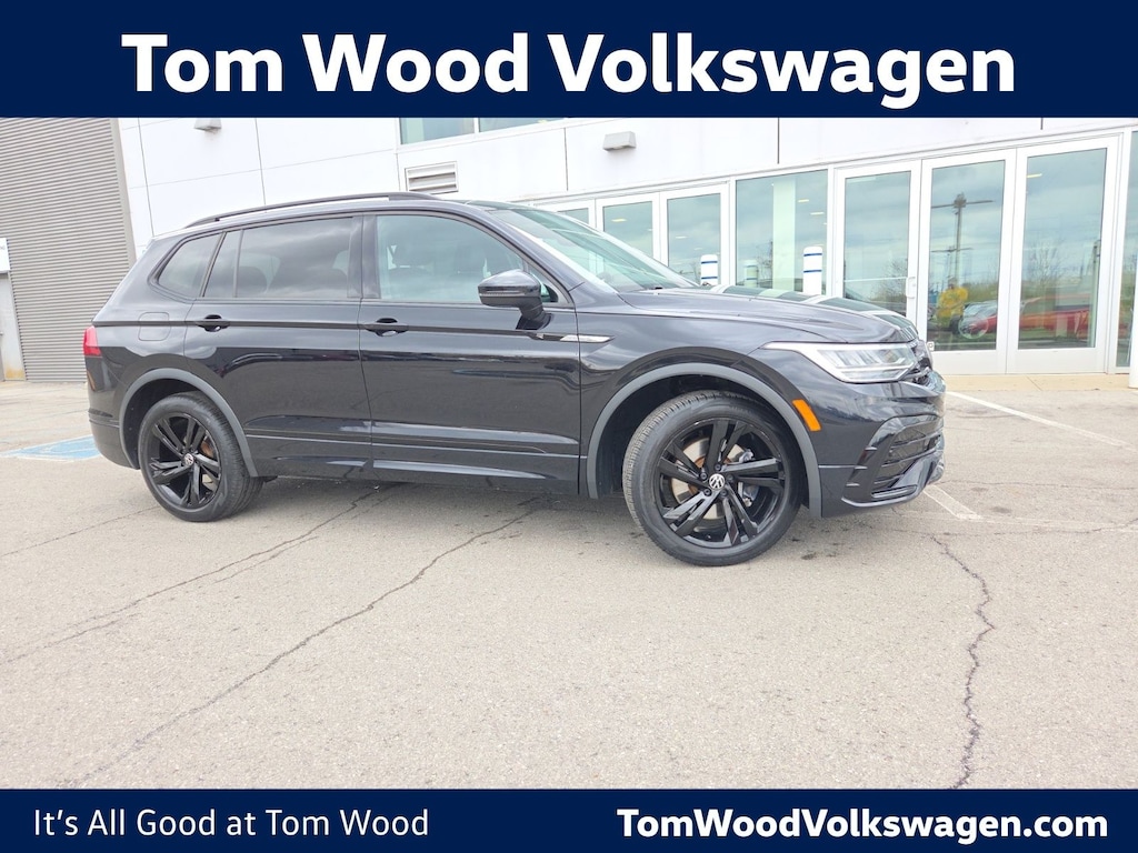Certified 2023 Volkswagen Tiguan 2.0T SE R-Line Black SUV
