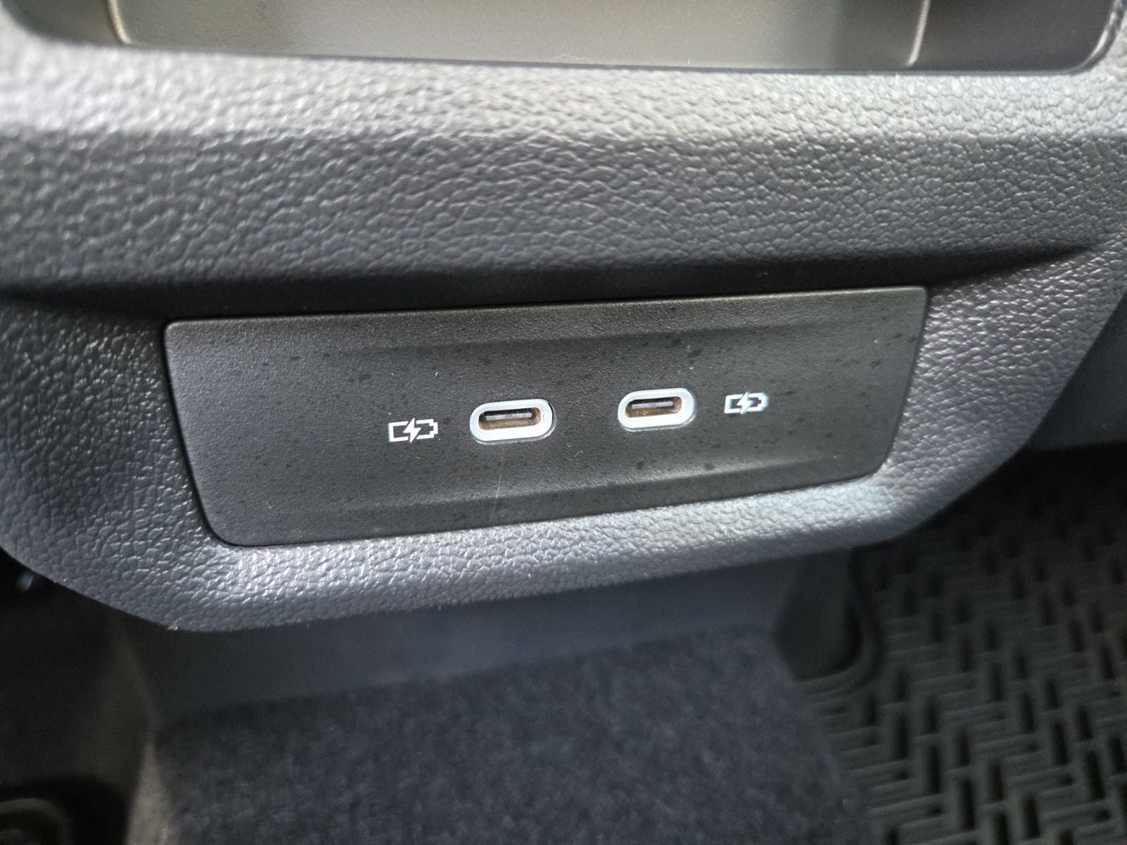 2026 Volkswagen Taos SEL - Photo 22