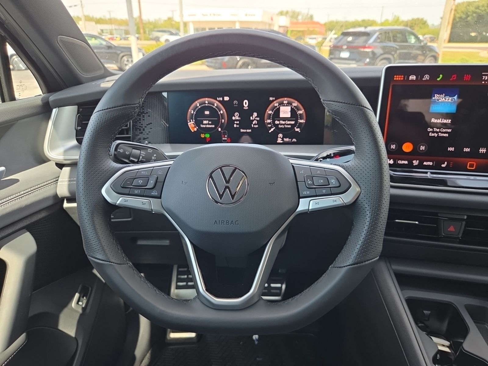 2026 Volkswagen Tiguan SE R-LINE BLACK - Photo 24