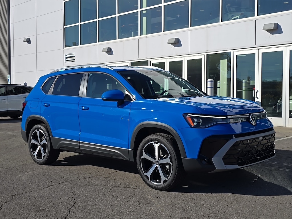 Certified 2025 Volkswagen Taos 1.5T SEL SUV