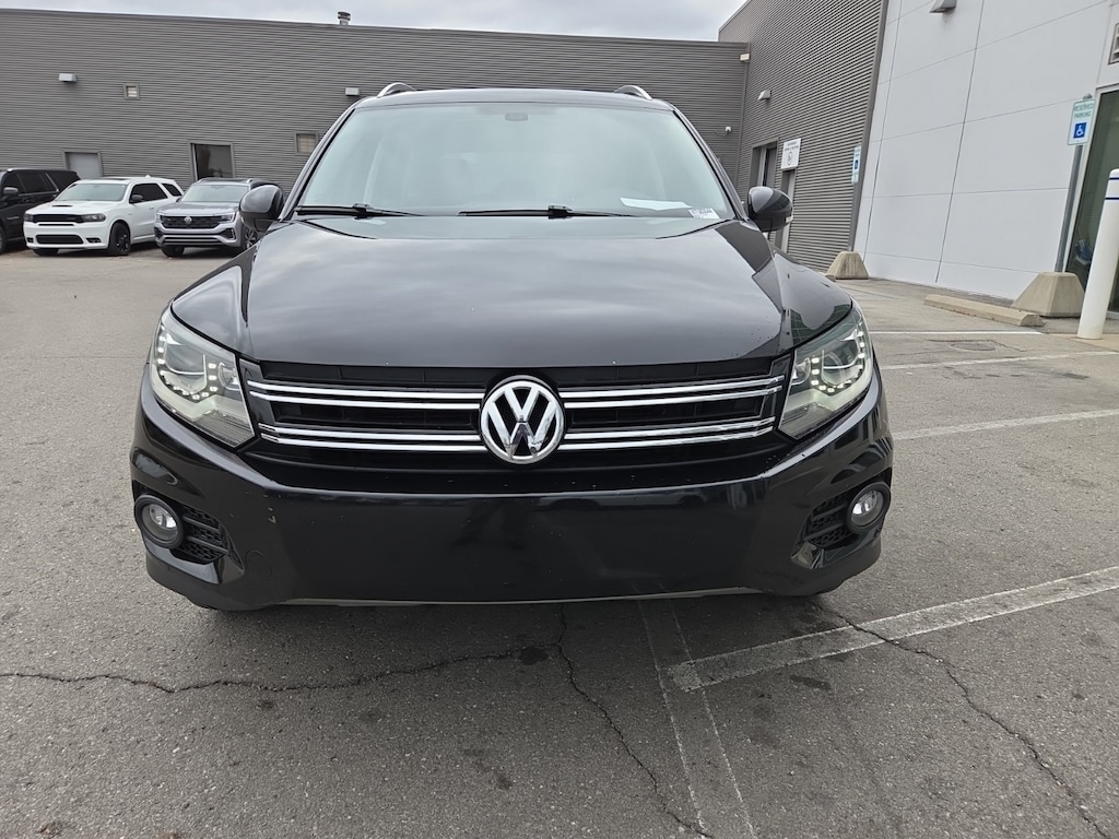 Used 2012 Volkswagen Tiguan SEL SUV