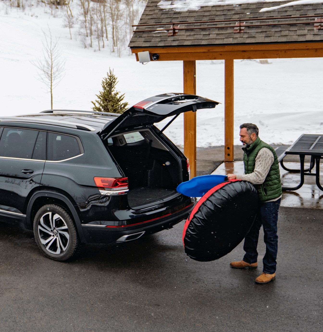 2024 Volkswagen Atlas With Technology Package Guide