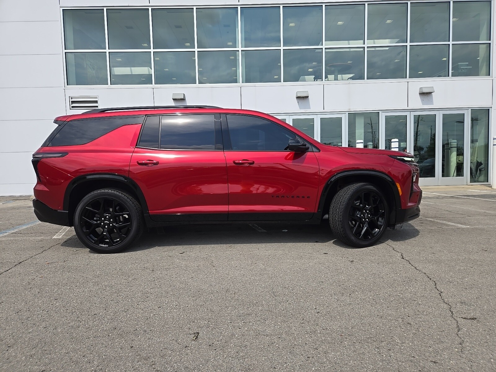 2024 Chevrolet Traverse RS photo 4