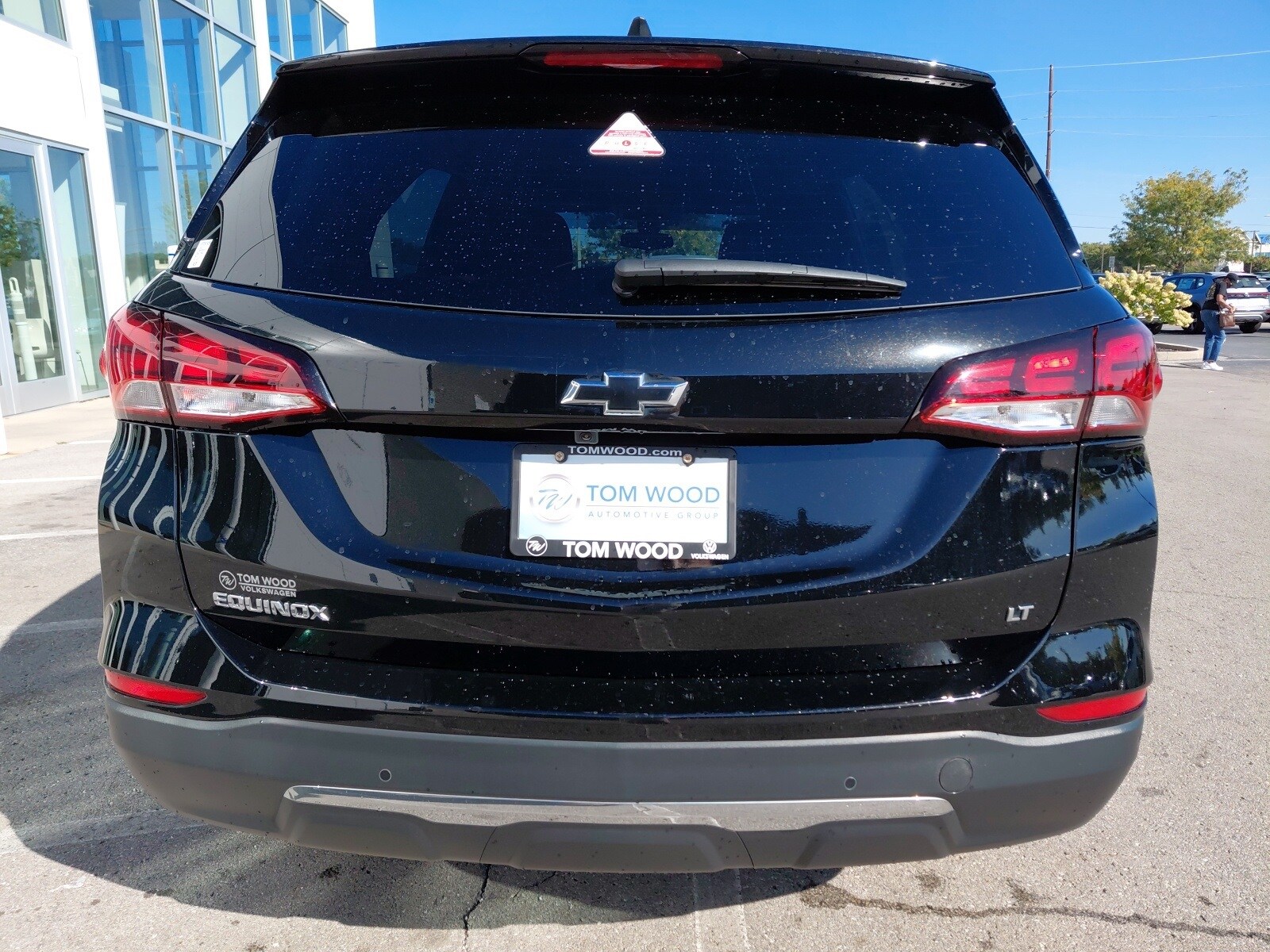 2023 Chevrolet Equinox LT photo 2