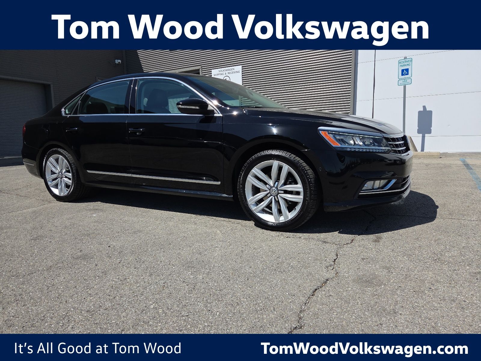 2016 Volkswagen Passat 1.8T SEL Premium Auto PZEV's photo