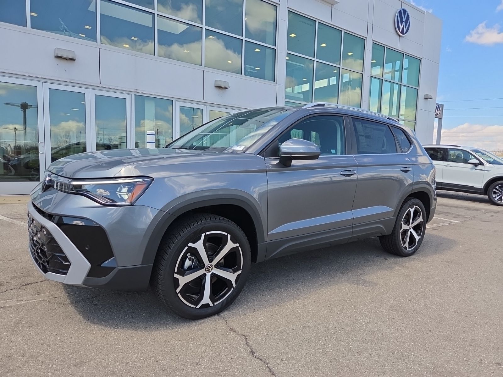 2026 Volkswagen Taos SEL - Photo 7