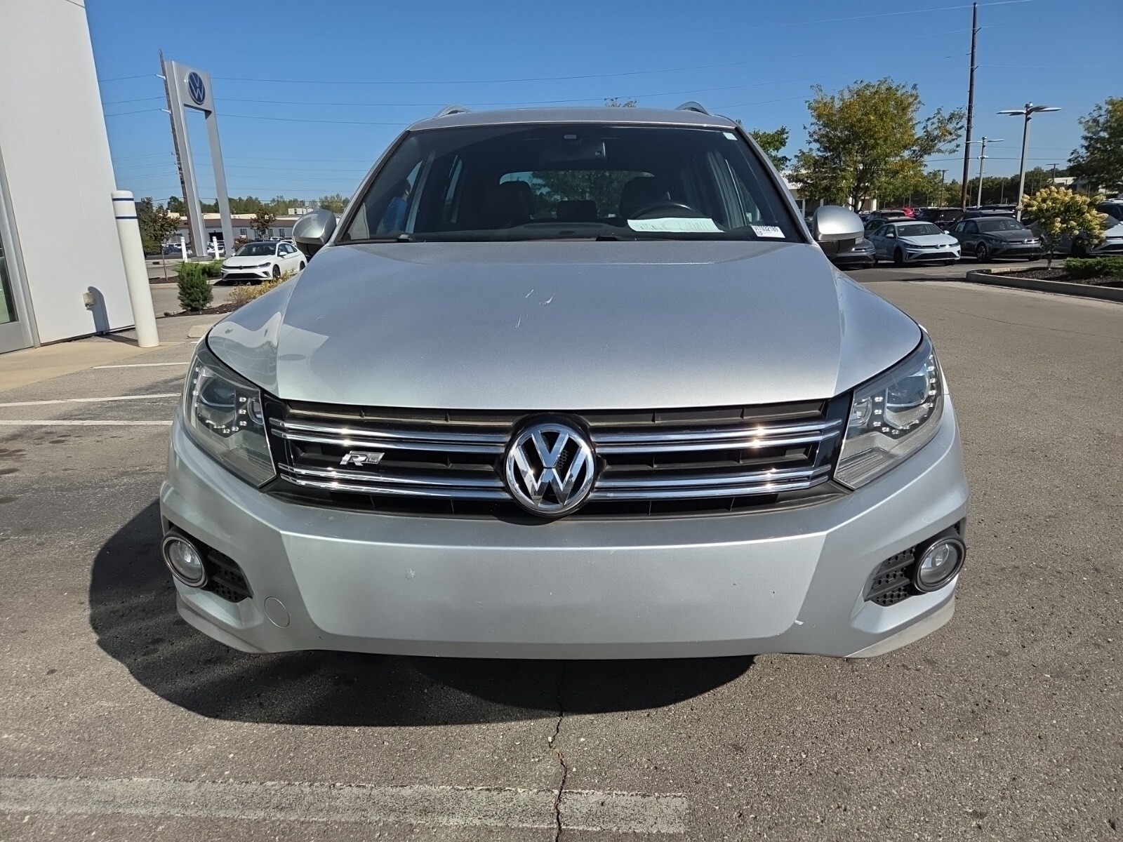 2014 Volkswagen Tiguan R-Line photo 2