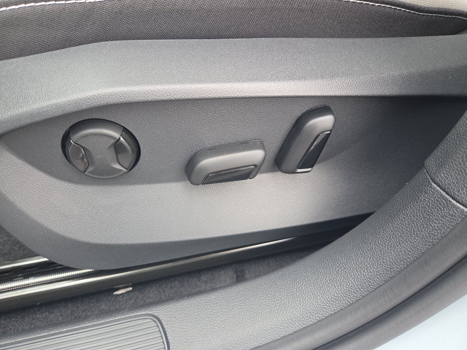 2026 Volkswagen Taos SE - Photo 19