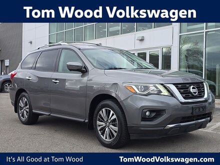 2017 Nissan Pathfinder SL SUV