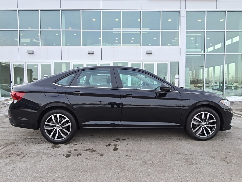 New 2026 Volkswagen Jetta 1.5T SE Sedan