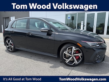 2025 Volkswagen Golf GTI 2.0T SE Hatchback