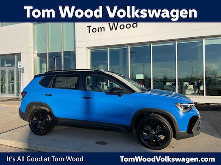 2026 Volkswagen Taos 1.5T SE Black SUV