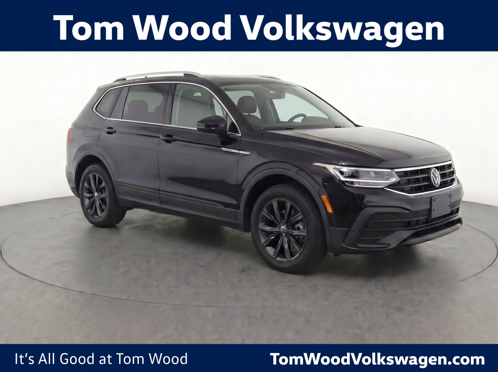 2023 Volkswagen Tiguan 2.0T SE's photo