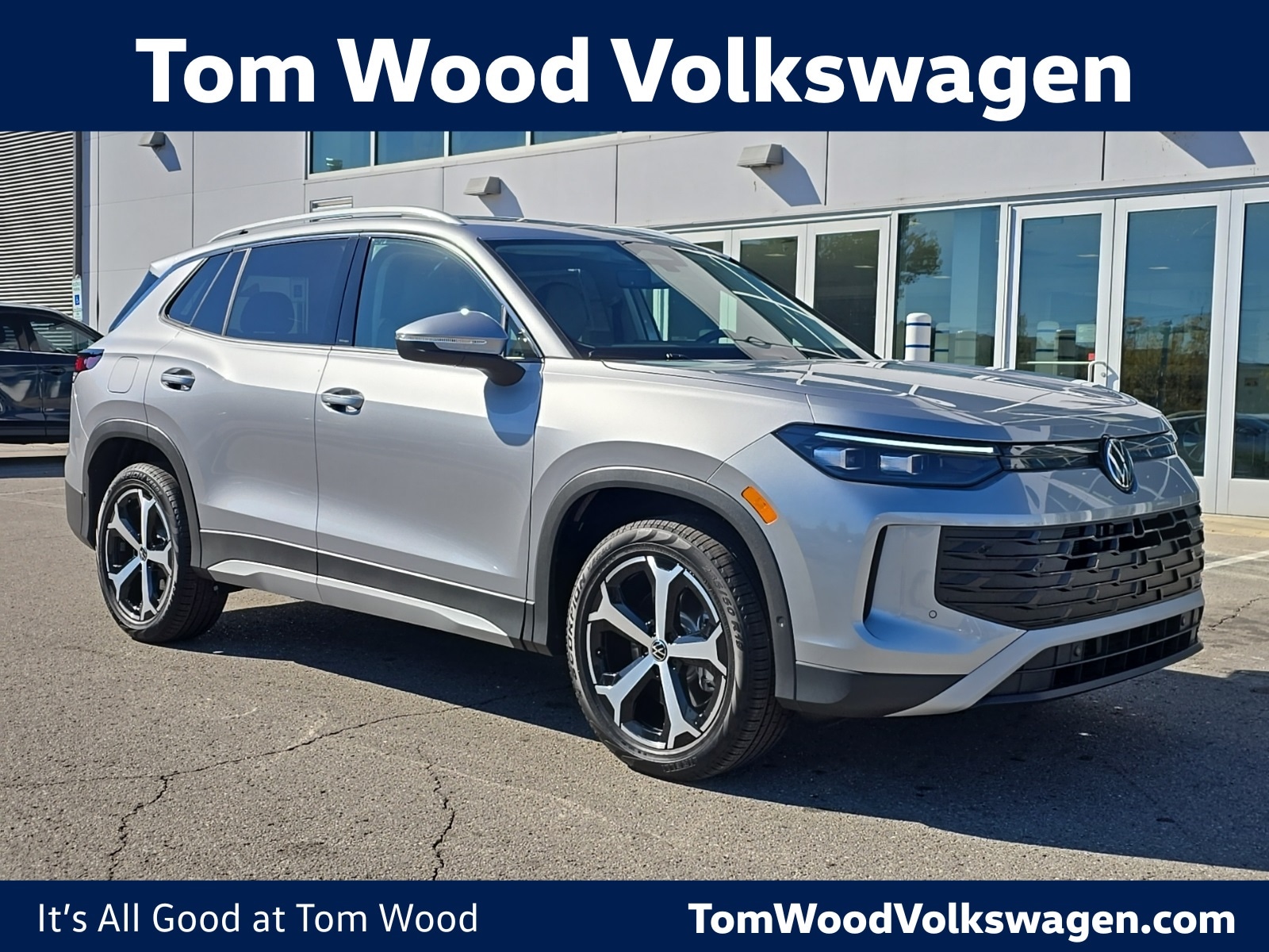 2026 Volkswagen Tiguan SE's photo