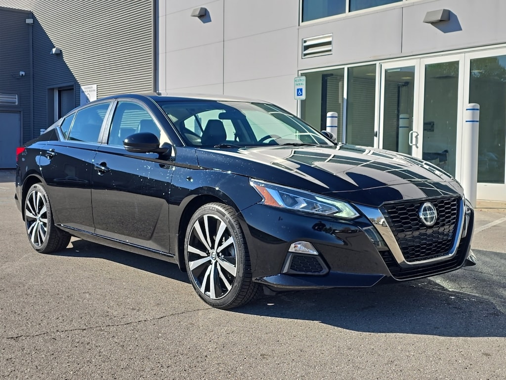 Used 2019 Nissan Altima 2.5 SR Sedan