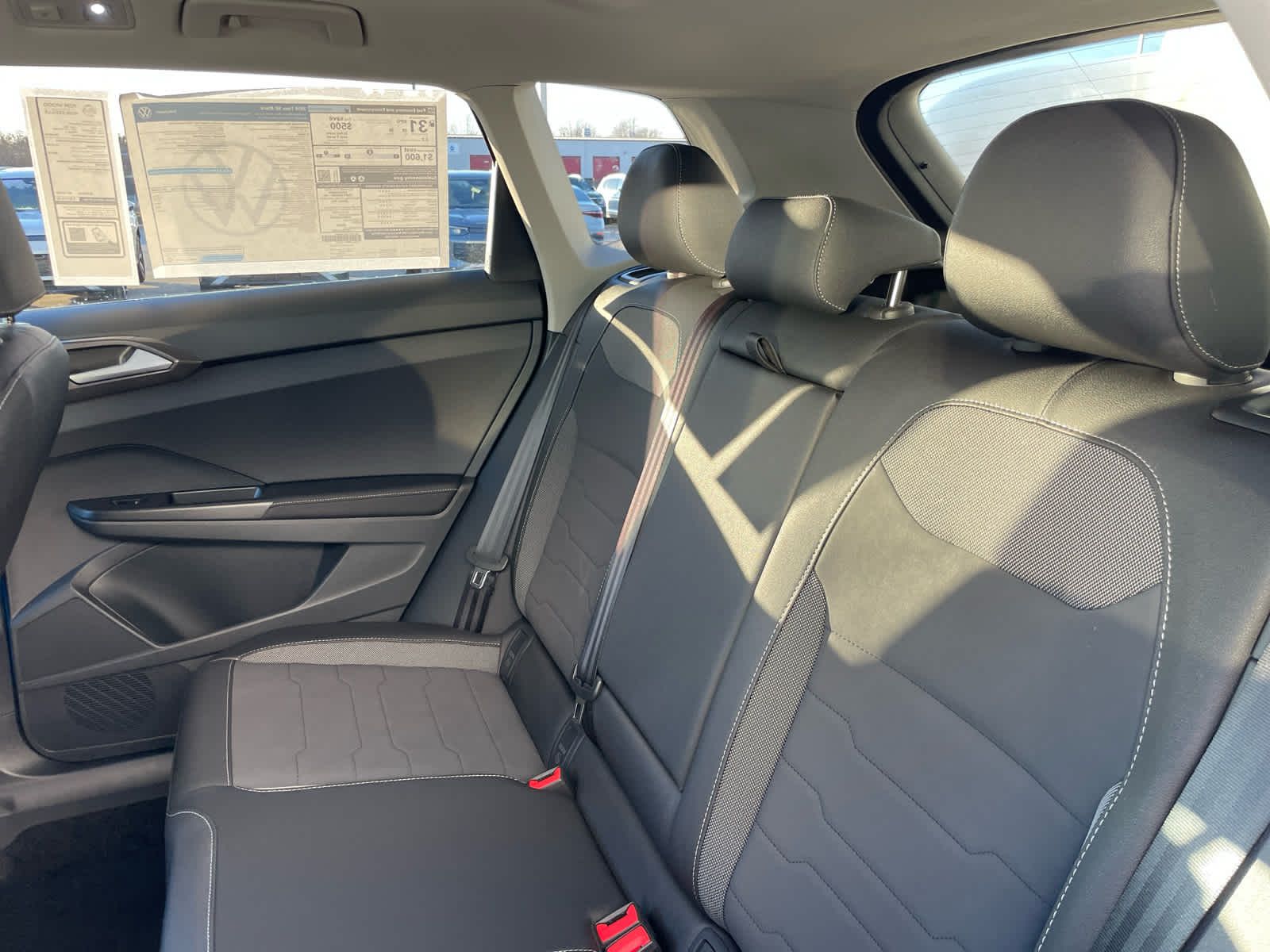 2026 Volkswagen Taos SE Black - Photo 44