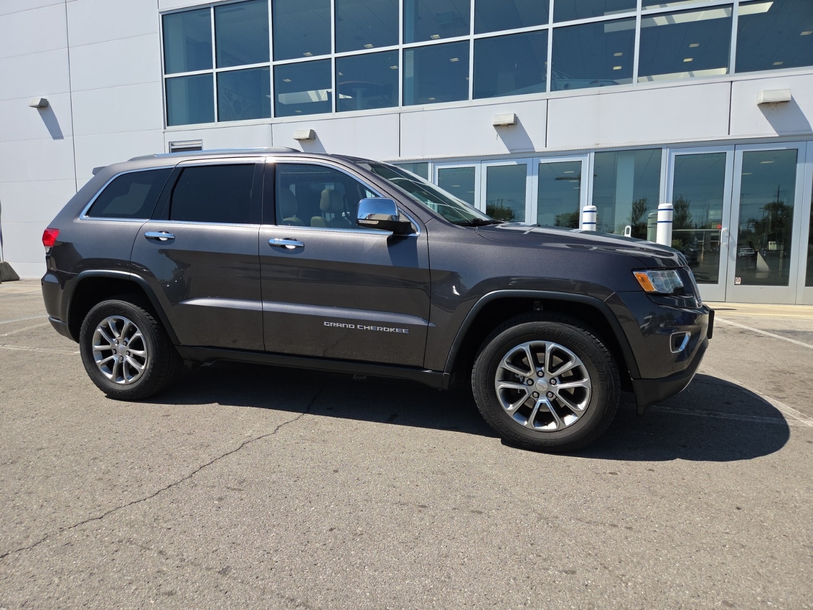 2016 Jeep Grand Cherokee Limited photo 3