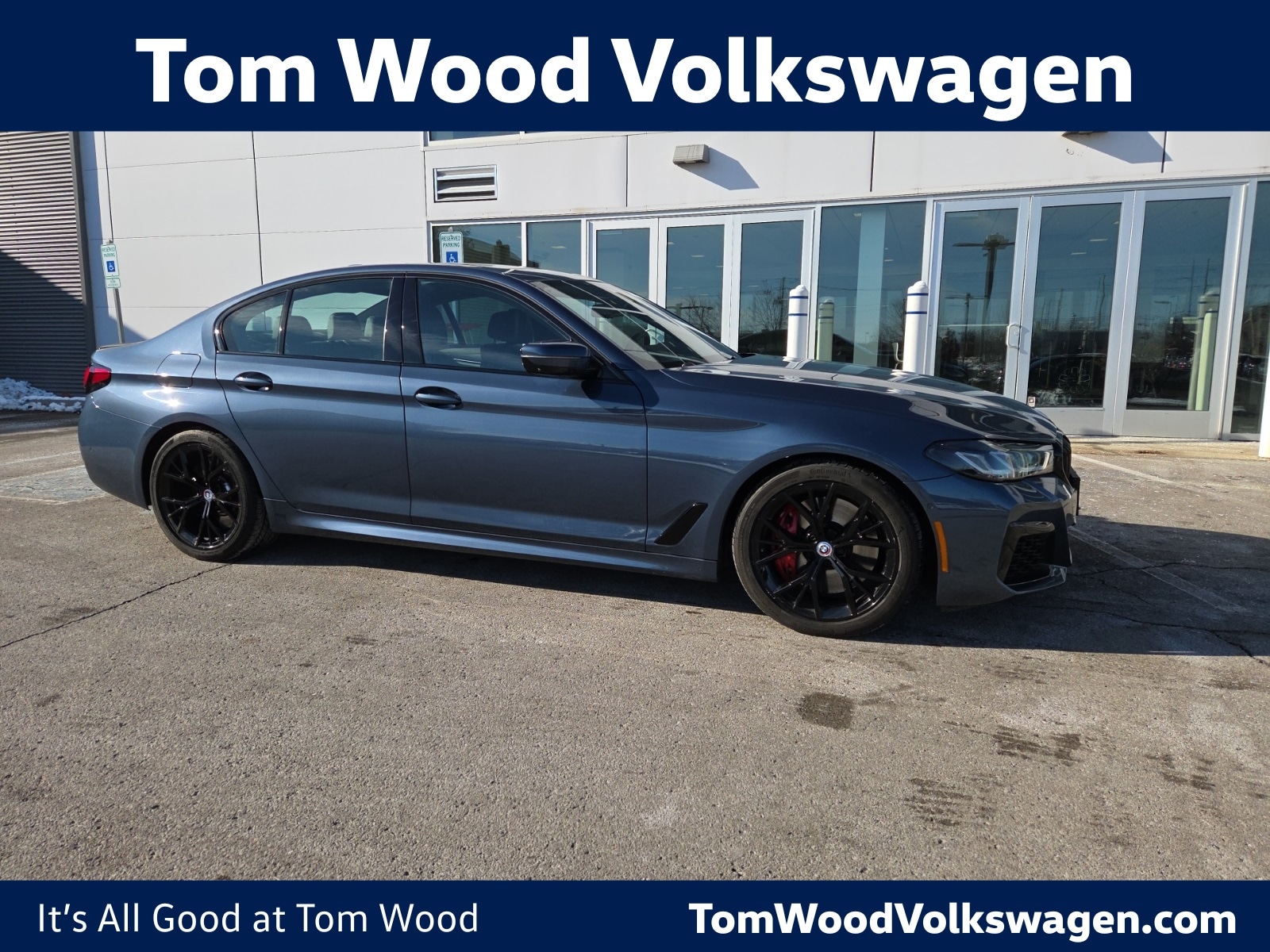 2023 BMW 5 Series M550i's photo