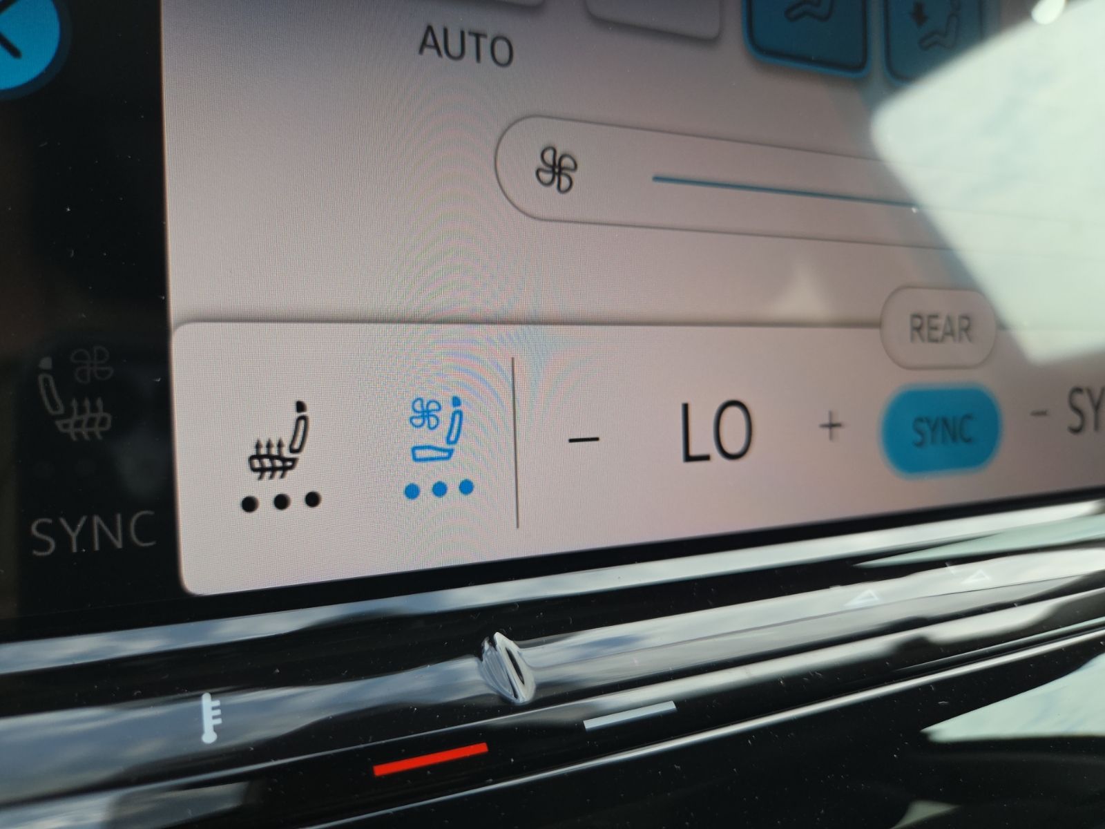 2026 Volkswagen Atlas SEL - Photo 26