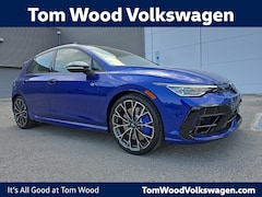 2025 Volkswagen Golf R 2.0T Hatchback