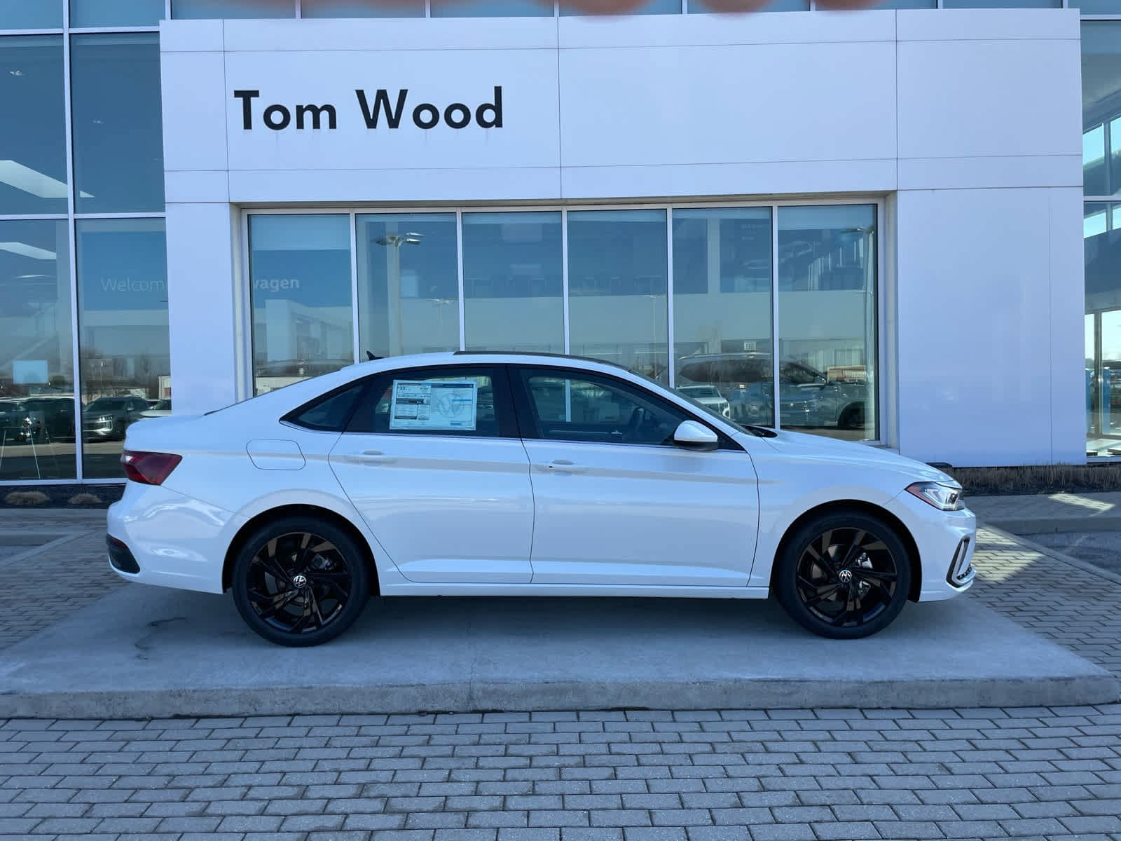2026 Volkswagen Jetta SE - Photo 14