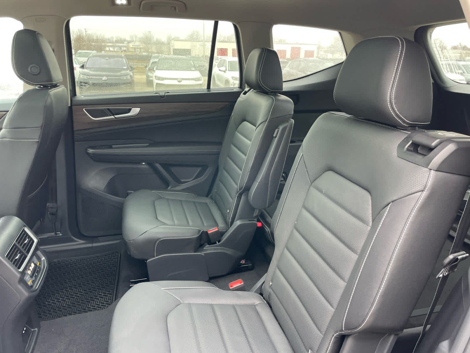 2026 Volkswagen Atlas SEL - Photo 44