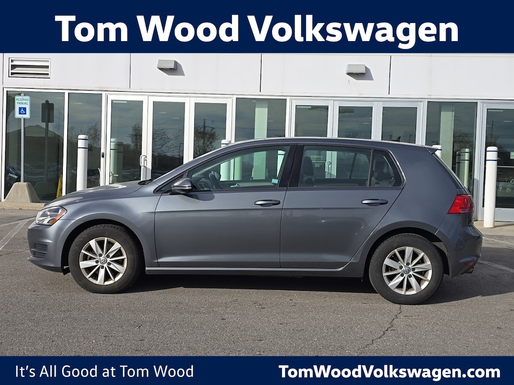 Used 2015 Volkswagen Golf TSI S 4-Door Hatchback