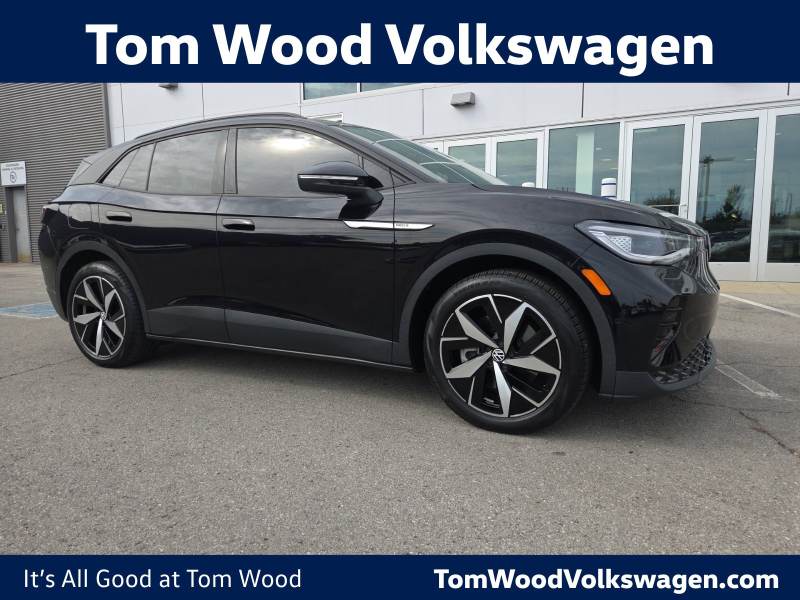 Used 2023 Volkswagen ID.4 PRO S with VIN 1V2VMPE80PC030074 for sale in Indianapolis, IN