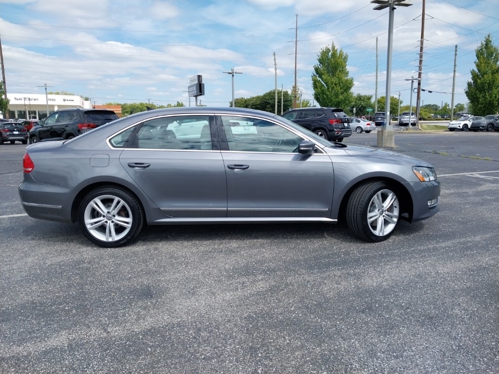 Used 2015 Volkswagen Passat SE with VIN 1VWBT7A39FC009124 for sale in Indianapolis, IN